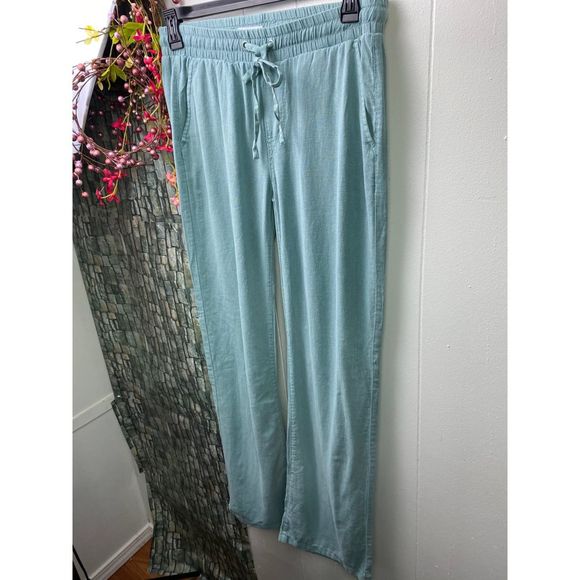 CELEBRITY PINK PANTS                  II - Picture 2 of 5